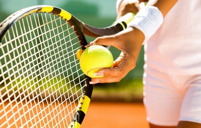 Luyện tập kỹ thuật đánh volley trên mạng