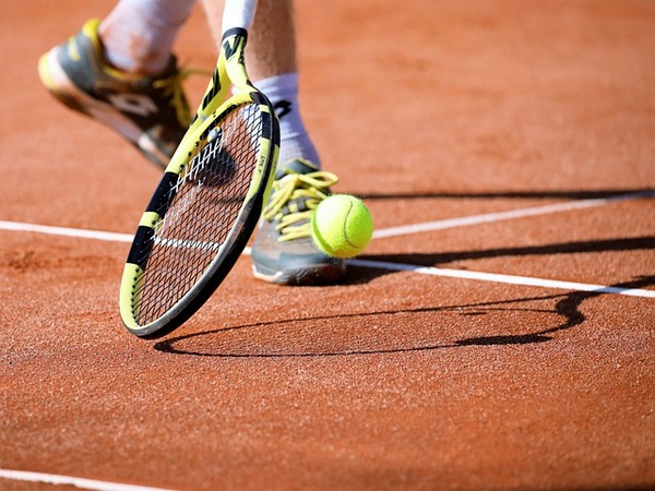 Bài tập tăng cường khả năng đánh smash trong tennis