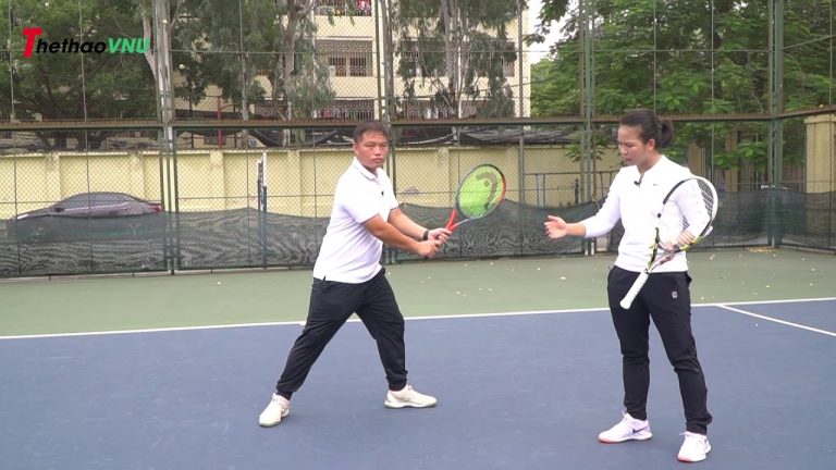 Bài tập tăng cường khả năng đánh lob đối với các đối thủ cao hơn
