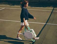 Bài tập rèn luyện khả năng đáp trả bóng bằng tay hai (two-handed) slice cross-court trong tennis