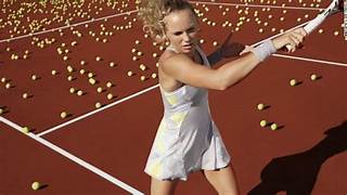 Luyện tập kỹ thuật đánh backhand slice trong tennis