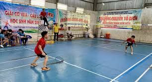 Các kỹ thuật và chiến thuật chơi kép trong cầu lông