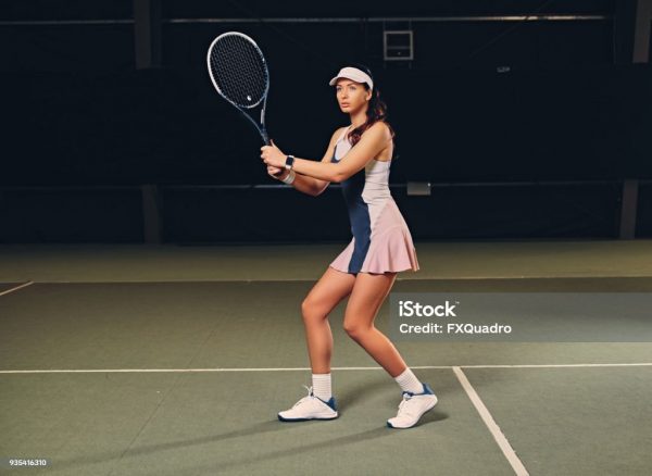 Bài tập rèn luyện khả năng đáp trả bóng bằng tay non (one-handed) slice cross-court trong tennis