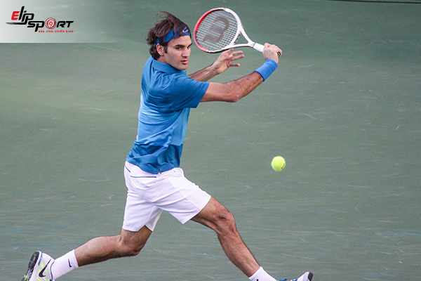 Bài tập rèn luyện khả năng đáp trả bóng bằng tay non (one-handed) topspin trong tennis